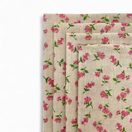 Set of four dinner napkins