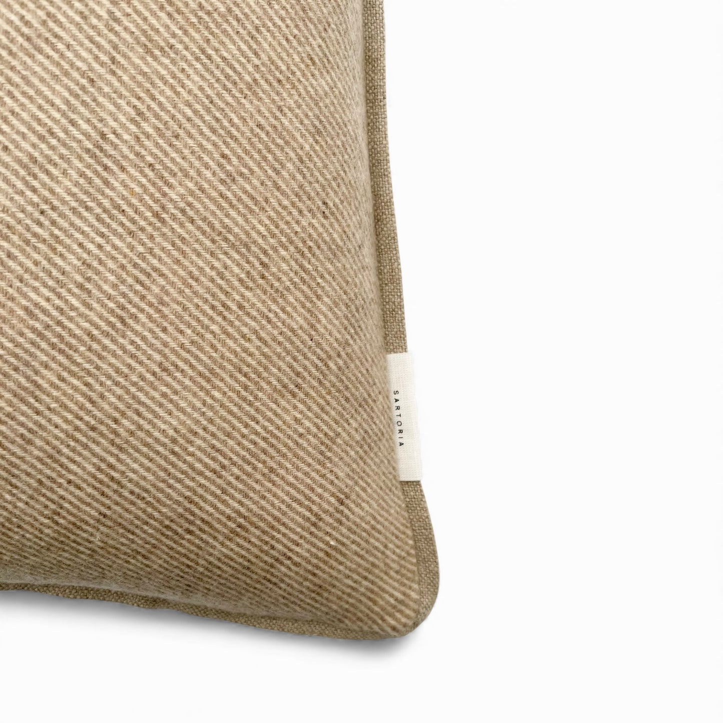 Pillow made with 100% Italian Merino Virgin Wool from Biella (Italy)