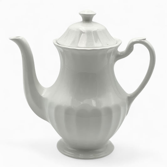 Vintage English ironstone tea pot