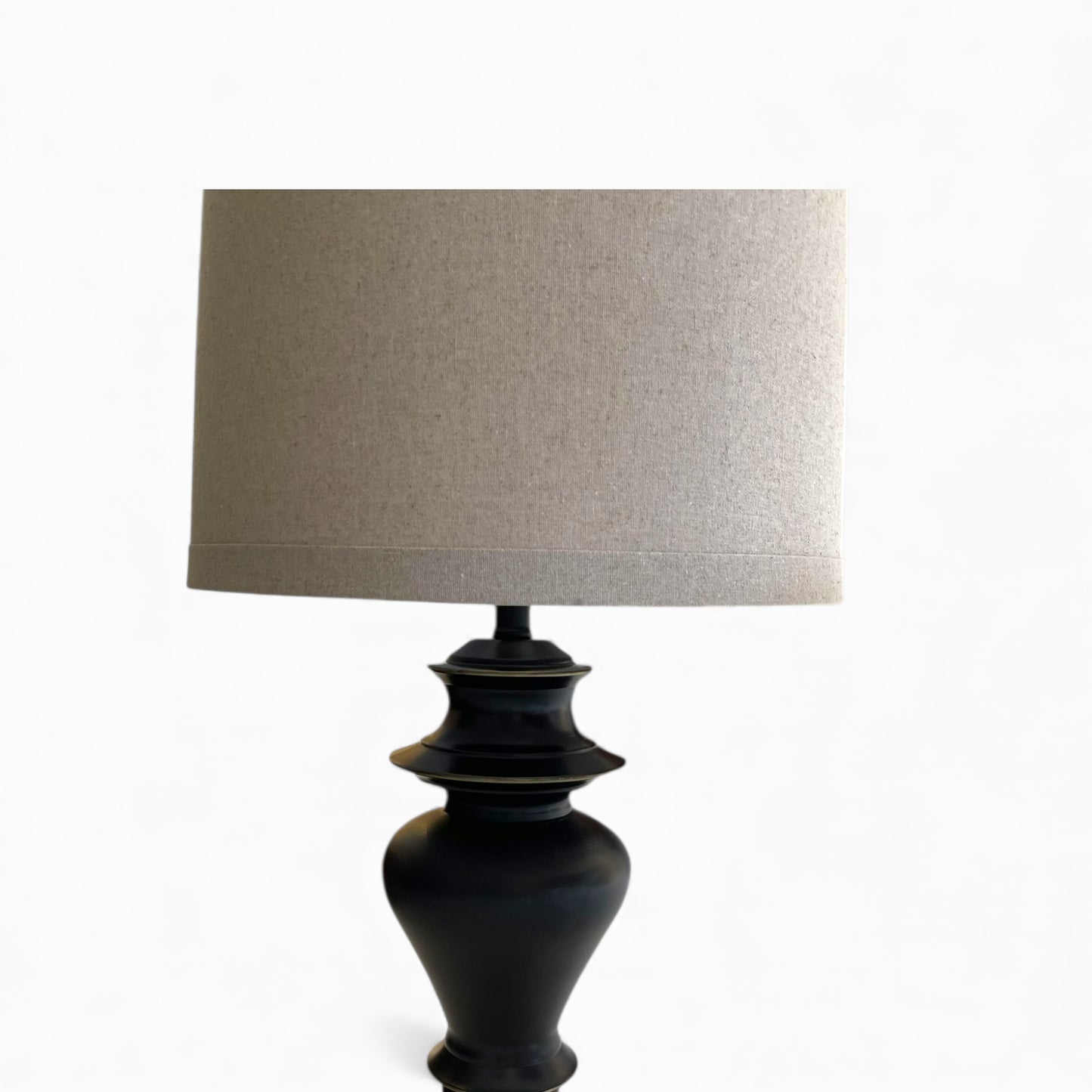 Vintage pair of urn-shaped table lamps