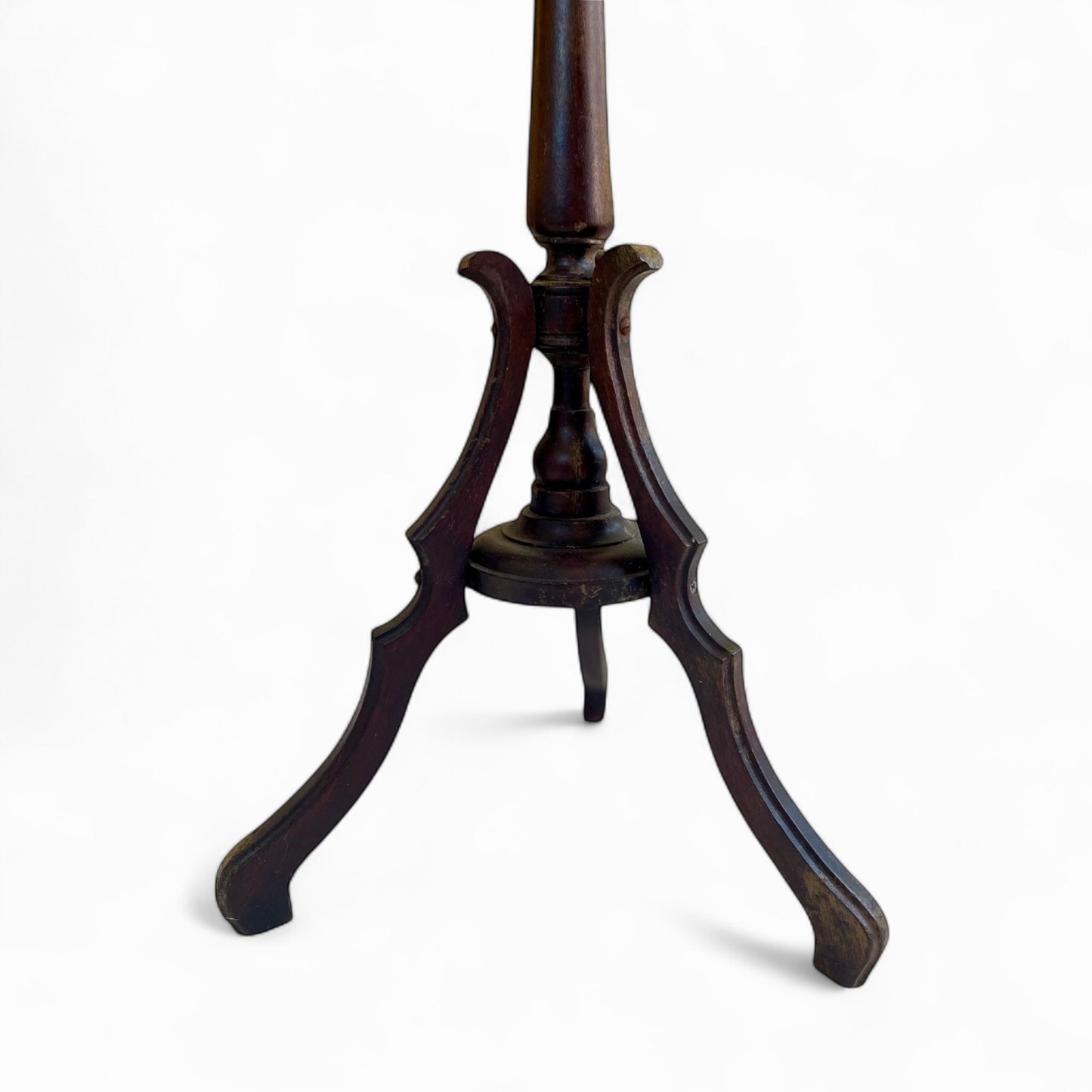 Victorian era pedestal table