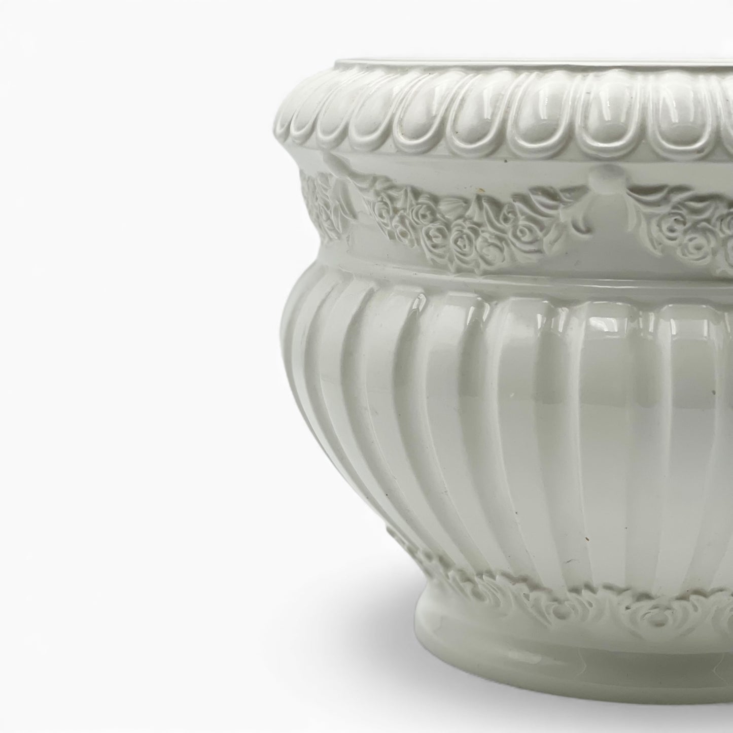 Vintage Mottahedeh Museum Reproduction ceramic planter