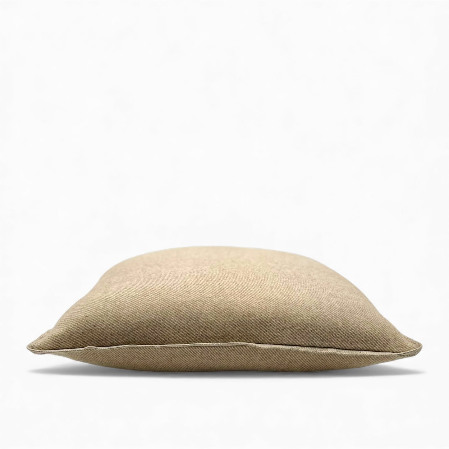 Pillow made with 100% Italian Merino Virgin Wool from Biella (Italy)