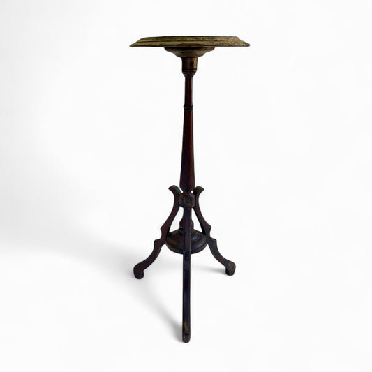 Victorian era pedestal table