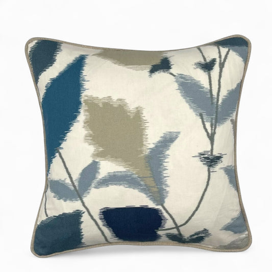 Pillow in English blue floral fabric with indigo Italian linen back