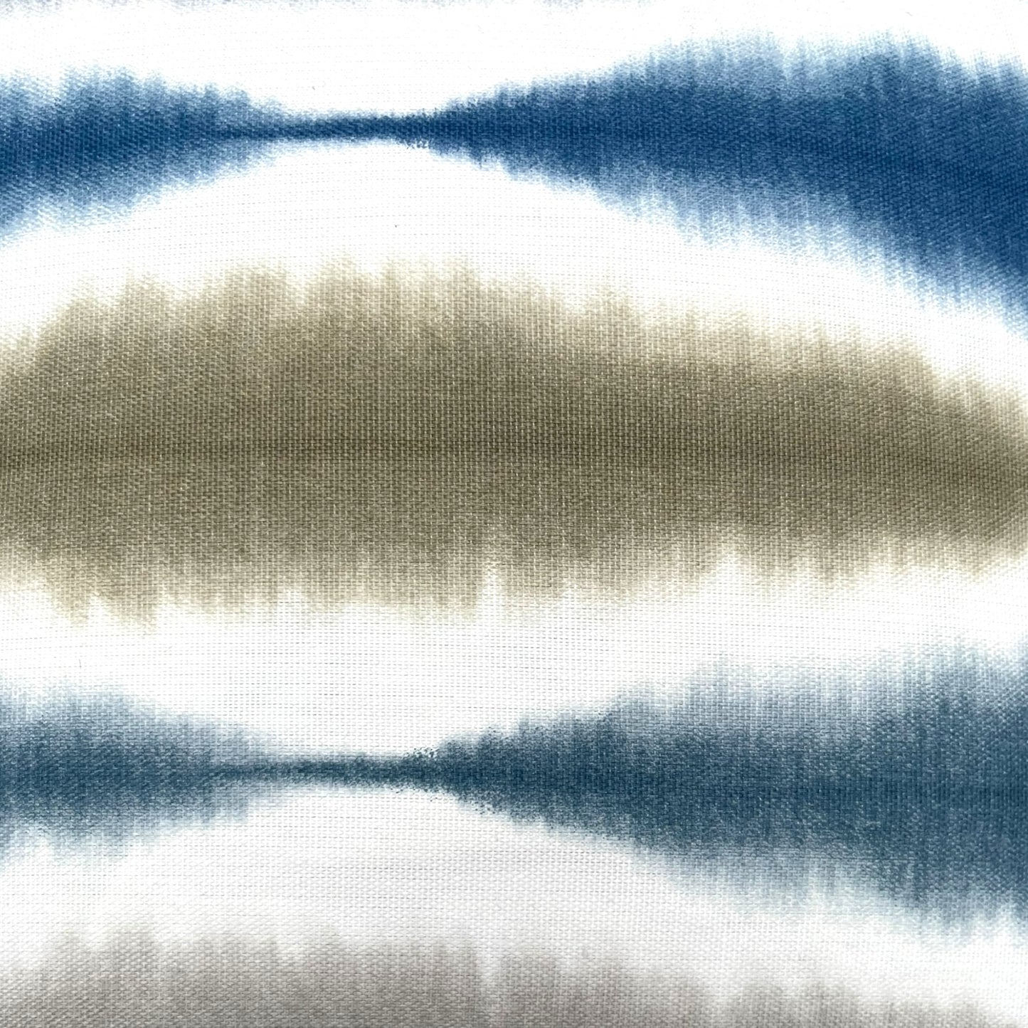 Pillow in English blue waves fabric with indigo Italian linen back