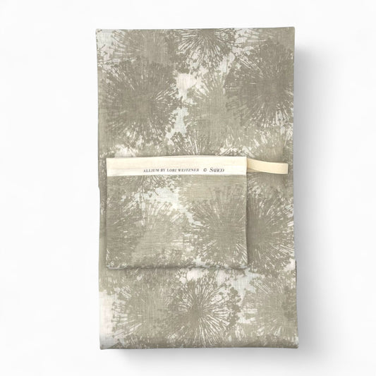 Table cloth made with “Sahco” 100% Linen