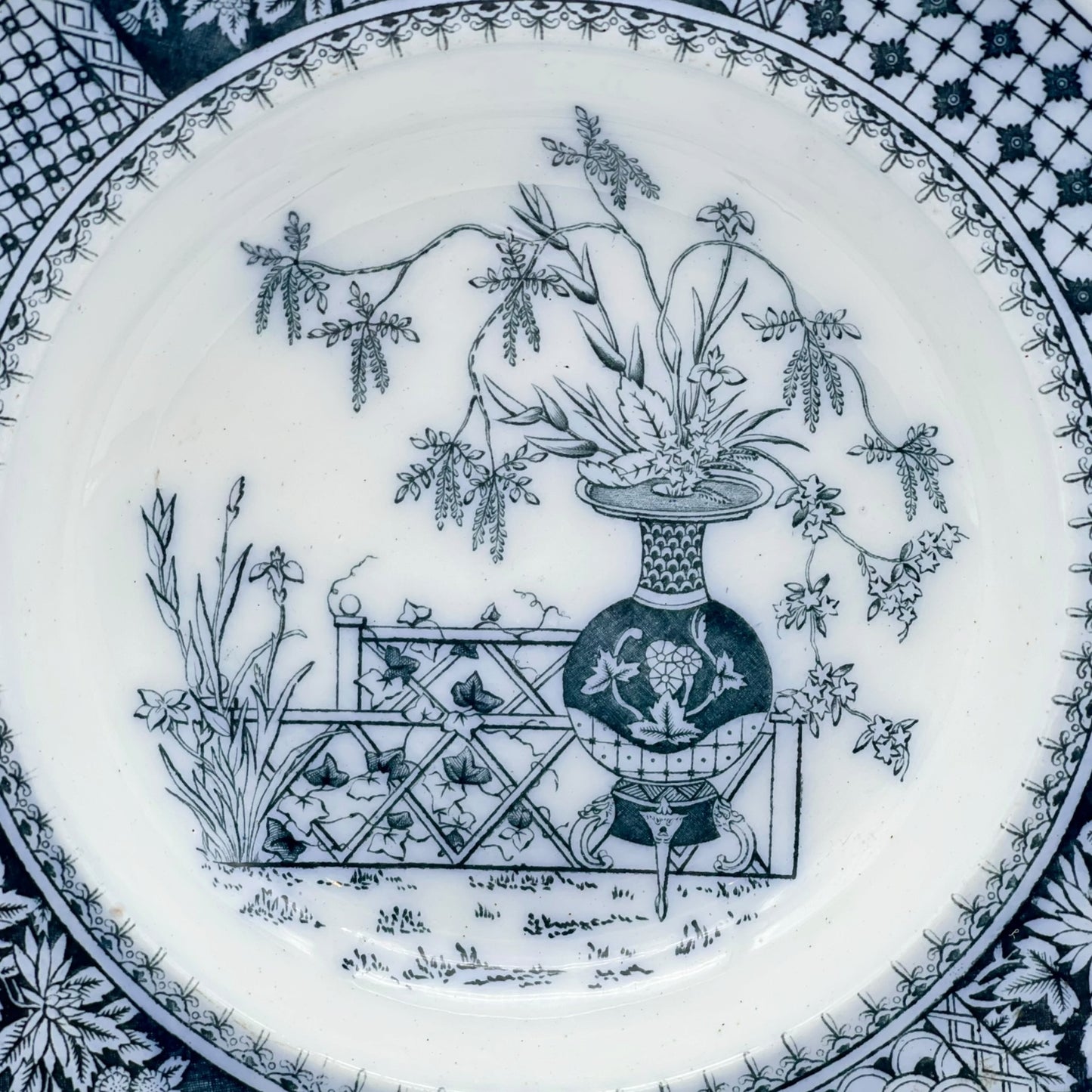 Antique Copeland 'Kew' pattern ceramic plate