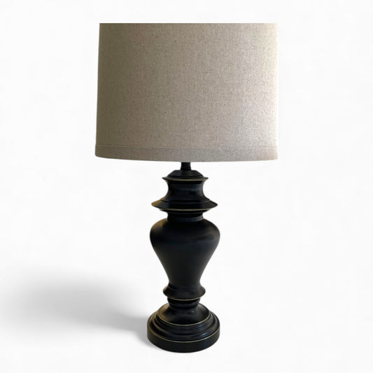 Vintage pair of urn-shaped table lamps