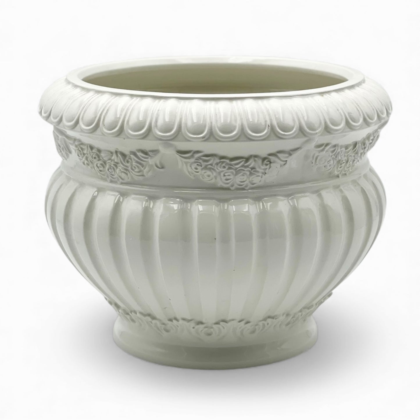 Vintage Mottahedeh Museum Reproduction ceramic planter